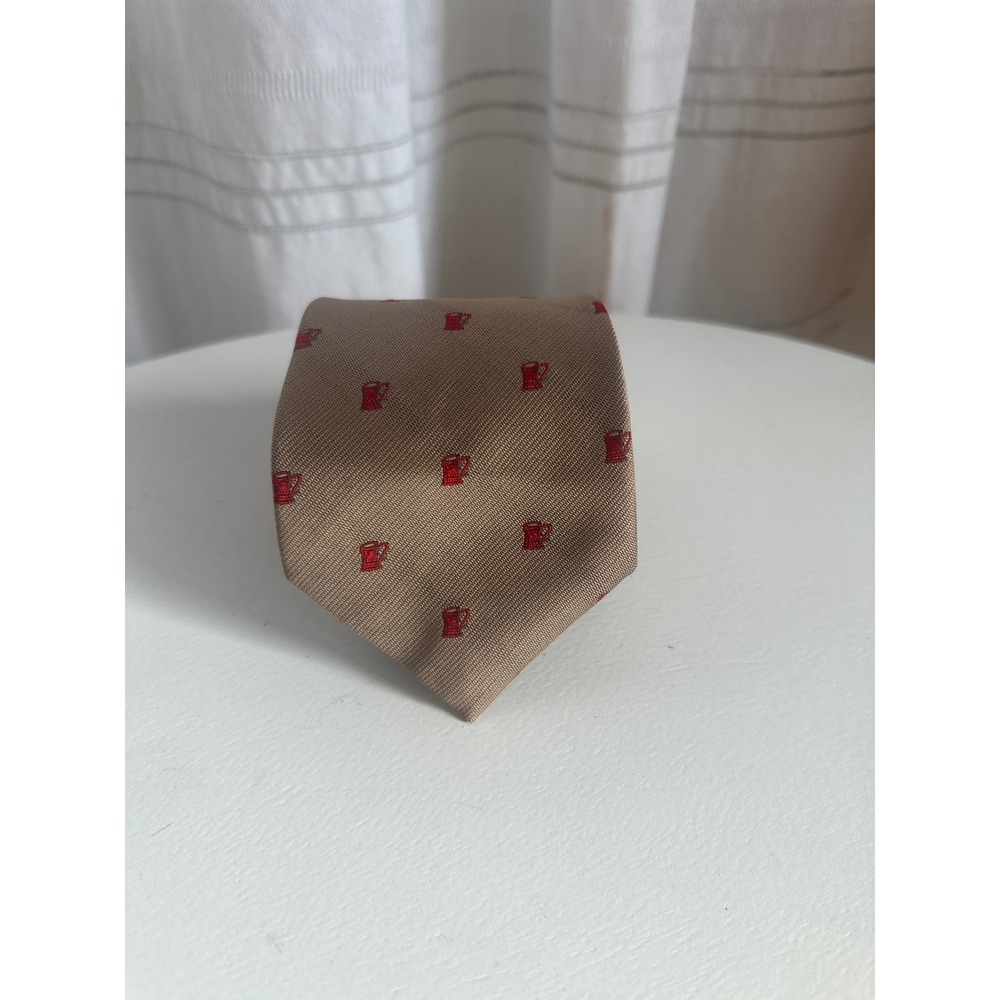 Cape Cod Neckwear Mens Tan Red Beer Mug Tankard Embroidered Silk Blend Tie